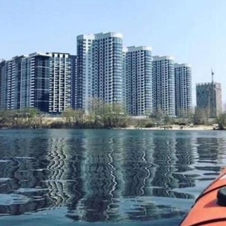 Жк Заречный Метро Славутич Kiev Extérieur photo
